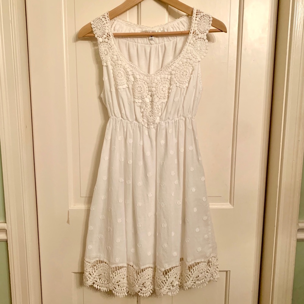 Max Studio summery cotton and lace dress!